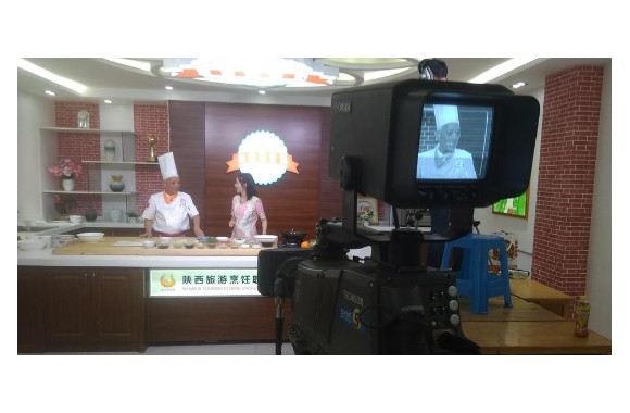 陕西电视台走进beat365官网校内演播大厅拍摄《直通陕烹院》