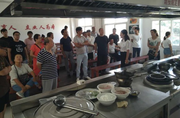 beat365平台官方网站第三轮《看校日》活动开启