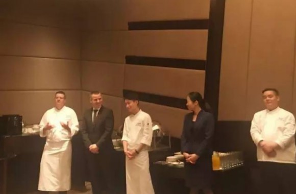 上海凯宾斯基大酒店为beat365官网实习生举办欢送会