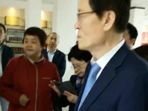韩国瑚山大学董事长、校长、教授一行四人来校访问，就交换生学习烹饪艺术达成合作
