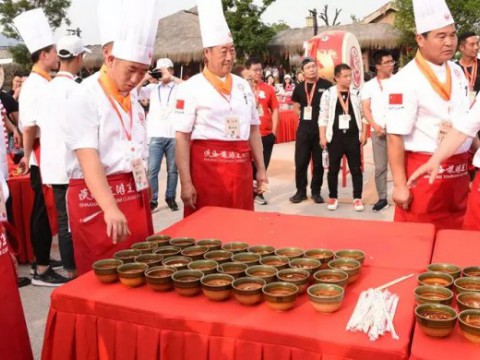 千人“臊子面大赛”