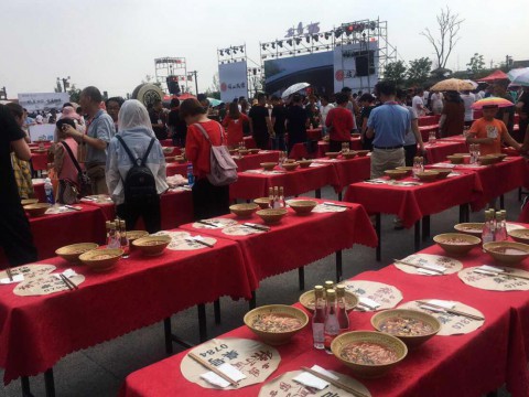 beat365平台官方网站八位大师评委助力