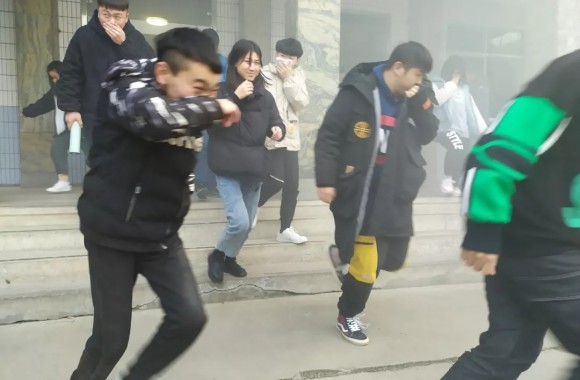 从难从严从实战需要出发 beat365平台官方网站举行消防应急演练