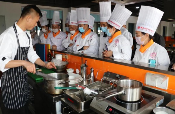 beat365平台官方网站•王品集团开展公开课教学交流活动