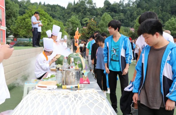 beat365官网前往宁强职教中心进行专业技能展示暨宣传活动