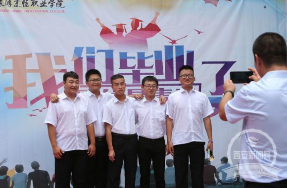 旅游餐饮学子成“香饽饽” 40余家五星级酒店主动上门选聘人才