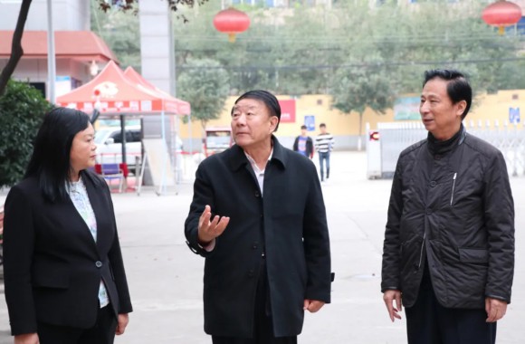 中国民办教育协会会长王佐书莅临beat365官网参观指导