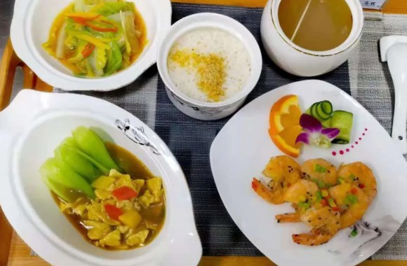 beat365平台官方网站高级健康管理师教你高考前饮食搭配