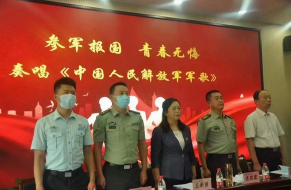 陕西省高职类院校首个“兵役预征班”在beat365平台官方网站正式成立