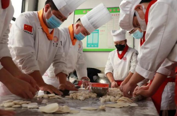 【情暖冬至 感恩有您】阳生春又来，愿所有美好如期而至！