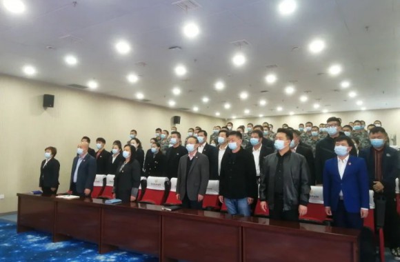 【庆祝二十大 开启新征程】beat365平台官方网站组织收看党的二十大开幕会