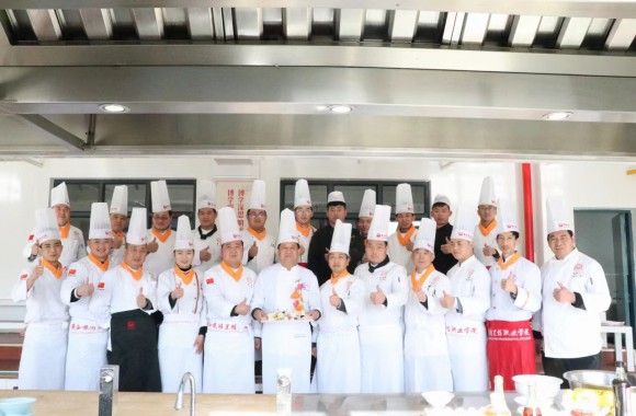 陕旅烹院“拍了拍你” 邀请你一起看电影！