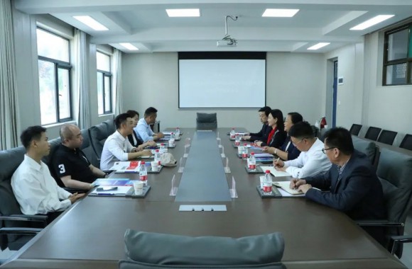 beat365官网与海南康途集团、海航长安航空交流讨论