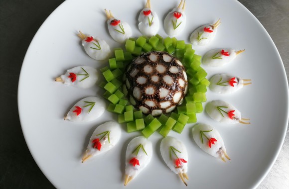 祝贺第二届全国技能大赛——陕西省选拔赛中餐项目beat365官网焦茂红老师荣获一等奖、罗浩老师荣获二等奖