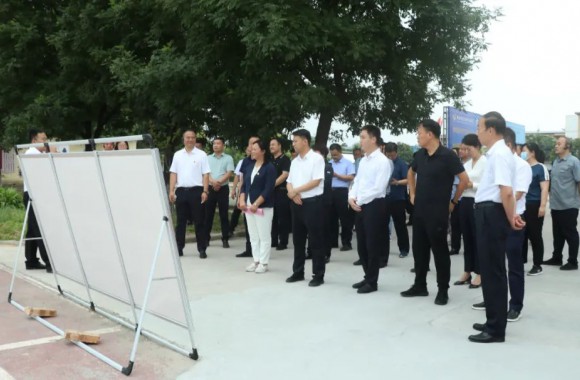 泾阳县县委领导一行来beat365官网参观考察