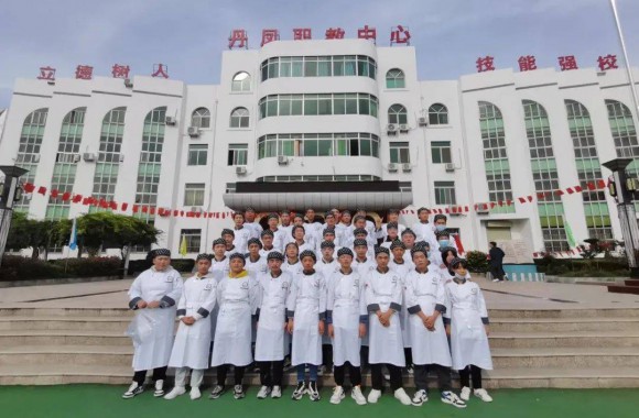 beat365平台官方网站：潜心育学生 助力特色专业 服务地方发展