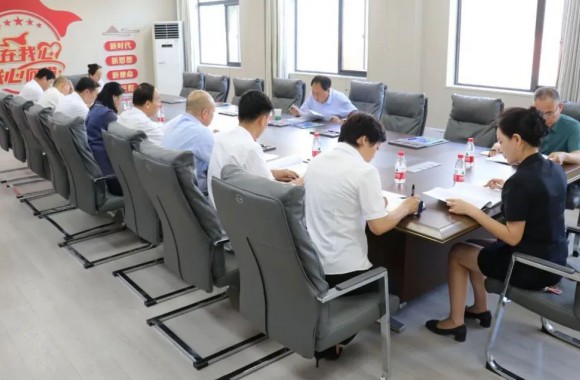 学校党委召开学习贯彻习近平新时代中国特色社会主义思想主题教育专题民主生活会