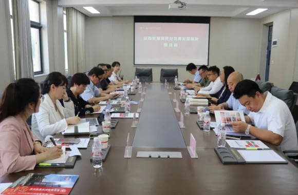 教育专家李维民先生暨韩国大邱加图立大学领导莅临beat365官网参观交流