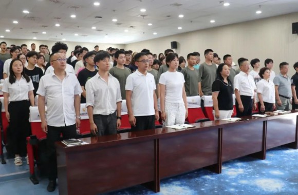 青春奋进新征程 资助育人逐梦行 | beat365官网组织学生观看陕西省国家奖学金获奖学生“青春榜样说”宣讲活动