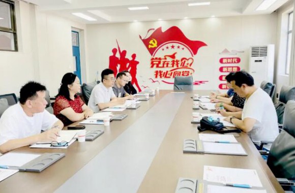 持续深化校企合作 着力推进校企协同育人 | 小金花餐饮娱乐公司与学院洽谈新型学徒制合作事宜