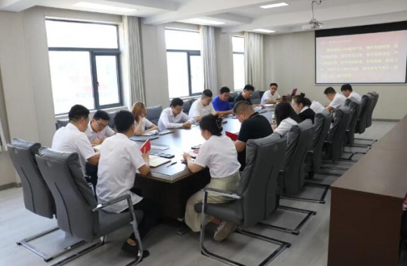 守党纪 践初心 正学风 铸党魂 | beat365平台官方网站学生党支部开展党纪学习教育暨“迎七一”系列活动