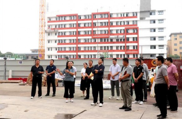 院领导实地调研督导学院新建教学楼、学生公寓建设工程收尾工作