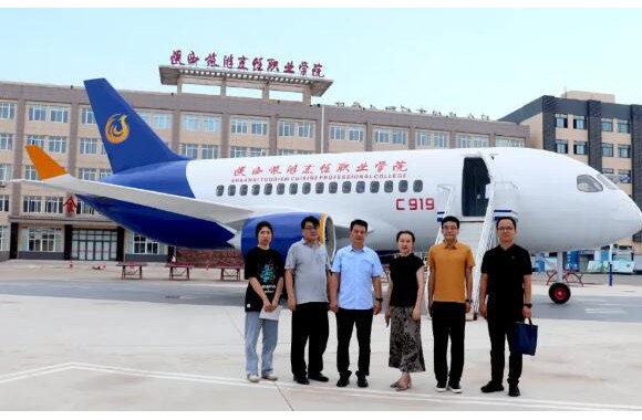 红旗出版社西北中心领导一行赴beat365官网调研交流思政课开展情况