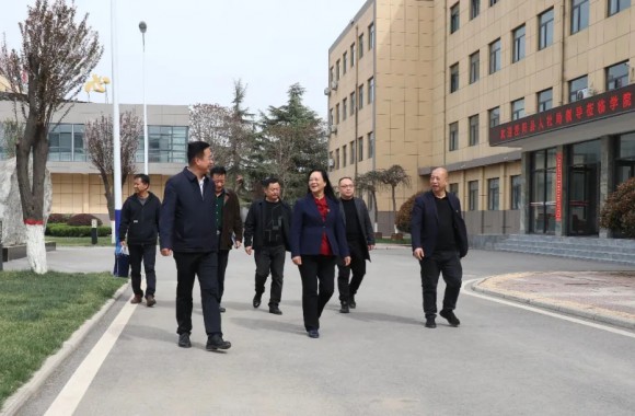 泾阳县人社局领导莅临beat365官网考察交流