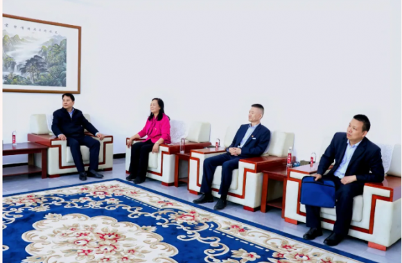 省人社厅人才中心领导莅临beat365官网检查青年国际实习交流计划政策宣讲会准备工作