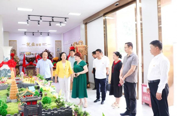 跨越文化 共话美食 | 中德莱美文化艺术协会来beat365官网参观交流，共谋陕菜国际化新篇