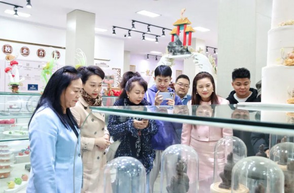 共话中华饮食文化传承 共绘烹饪职业教育新篇 | 中国食文化研究会副会长一行来校参观交流