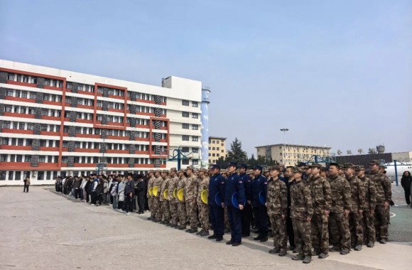 beat365平台官方网站开展“植绿护绿 美化校园”植树节主题活动